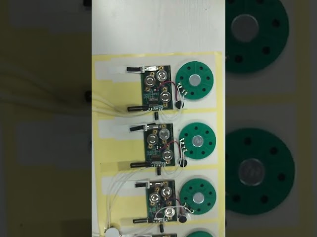 Vídeo relacionado con VGOL Módulo de Chip de Sonido de Voz Grabable de 120 Segundos para Tarjetas de Felicitación DIY