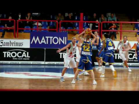 Katerina Elhotova - Gambrinus SIKA Brno - ZVVZ USK Praha 1.11.08 - 68:70