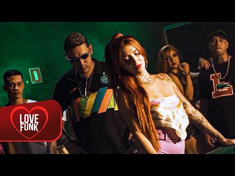 Um Brinde - MC G, MC Pexinho, MC Gelo, Bornal e MC VZS (Love Funk) DJ AK Beats