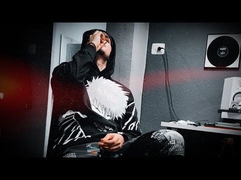 Ezko - Volver a Poder (Official Lyric Video)