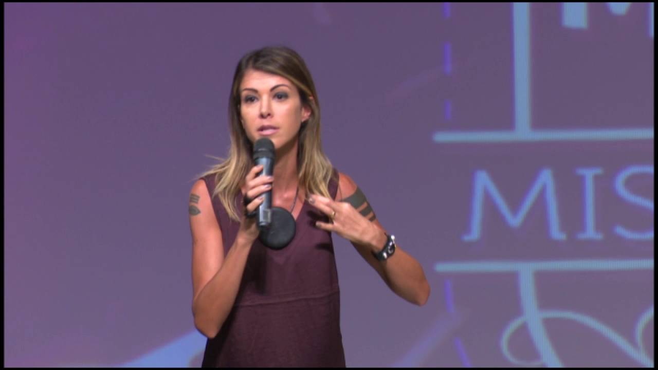 Alexandra Abrantes - Tema: Maria: Mãe, Mulher e Missionária