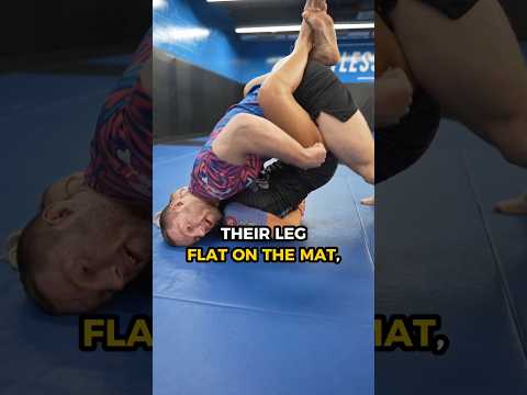 Powerful CLOSED GUARD PASS! 💥 #bjj #brazilianjiujitsu #jiujitsu