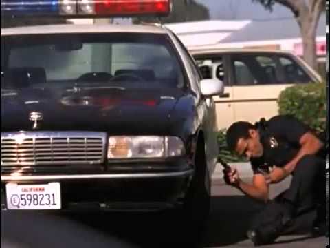 44 minutos bajo fuego en español