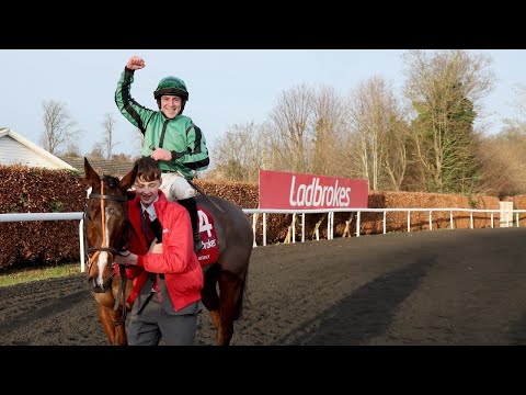 £800 buy HEWICK wins drama-fuelled King George VI Chase