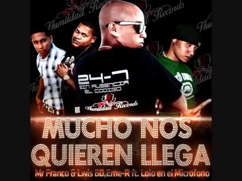 Lolo en el microfono FT MR franco Y black dm Eme-R (eme-Rprod).