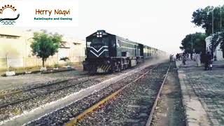 preview picture of video 'First Time Hazara EXP 11 Up Crossing Jhang City Railway Station in day 23 June 2019'