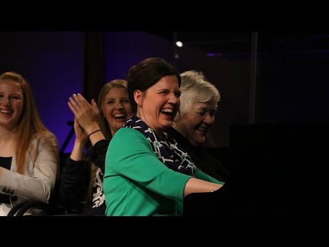 Kim Collingsworth / Nancy White piano duet (When We All Get to Heaven) 05-08-15