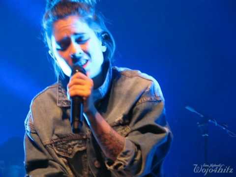 19/23 Tegan & Sara - T Apologizes + Hang On To The Night @ Centennial Concert Hall, Winnipeg 9/10/16