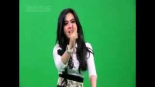 Download lagu Syahrini Goyang Morena_ Salam 3 Jari mp3