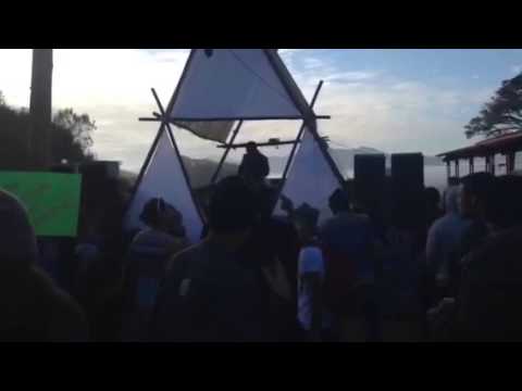 PEPE JONES @ PUMA PUNKU ' Experiência Alienígena.