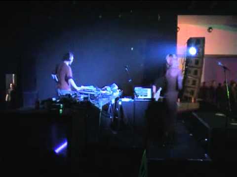 Gigglin' Dildas (Live at Woodstilstand 2006)