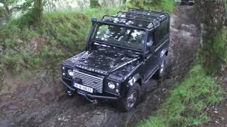Wales / Pays de Galles 2013 Land Rover Defender 90 Td4 off road