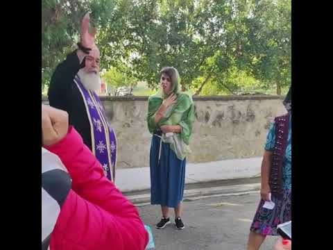 Parintele Calistrat de la Manastirea Vladiceni provocat. VIDEO inainte de incident