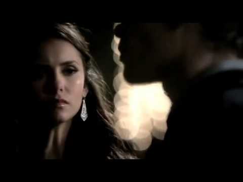 TVD 3X09 Katherine goes to the party with Mat Klaus threatens Elena Katherine