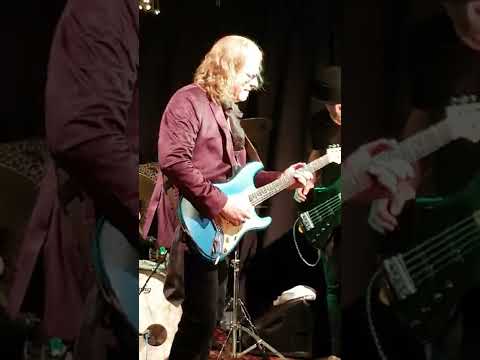 Matt Schofield (UK) feat. The King's Rhythm Crew (NL)-guit solo vid 3-Haus Eifgen-2022-05-01