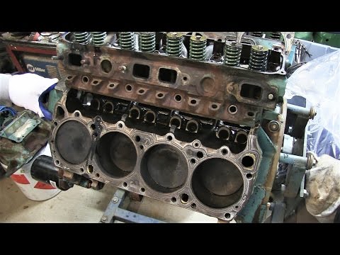 Mopar 440 Engine Build Part 4 - Remove Cylinder Heads