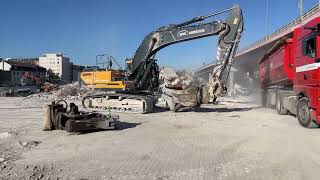 Hyundai HX300ANL tracked excavator for sale - Image 4 | Machineryline TZ Hyundai HX300ANL tracked excavator | Image 4 - Machineryline