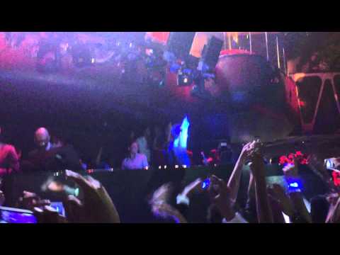 Hardwell vs. Krewella - Live For The Spaceman (Hardwell Mashup)