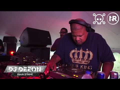 DJ Deeon at Even Furthur 2019