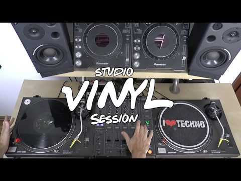Old School Techno Mix 100 % Vinyl Only Session vol.3 // 2002 - 2008 // mixed by Lukash Andego
