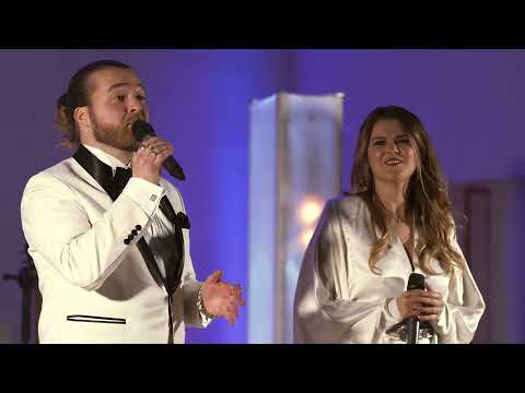 Saara Aalto & Teemu Roivainen -Oi Jouluyö (O Holy Night) (Tuhannet Tähdet -joulukiertue)
