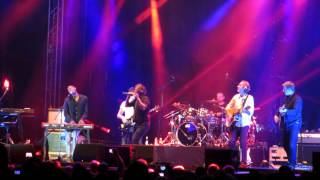 Looking Back Over My Shoulder - MIke and the Mechanics