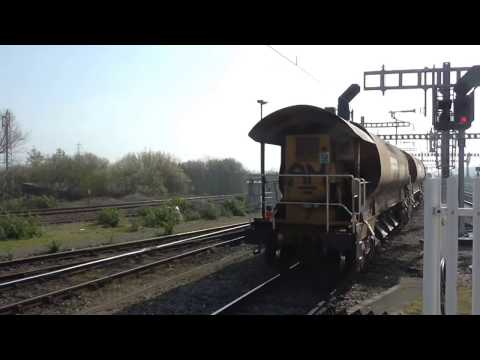 Freightliner Class 66 no: 66523 @ Didcot Parkway {666J} 28/03/2017.