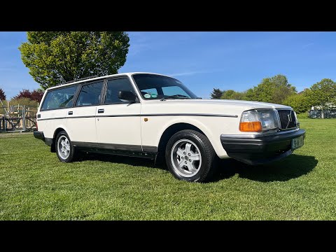 1991 Volvo 240 Estate 2.3 Auto  low miles - Image 2