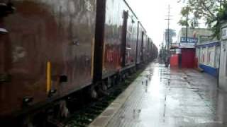 preview picture of video 'tren de paso por la ciudad de Las piedras, Canelones'