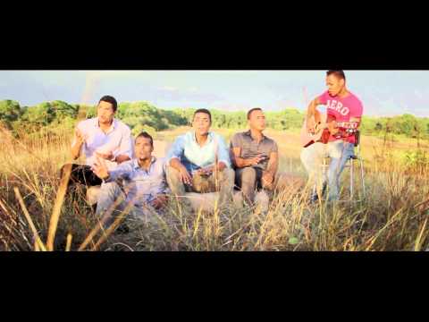 En Medio del Dolor de Ruth E. Sandoval HD por ELEGIDOS Cover