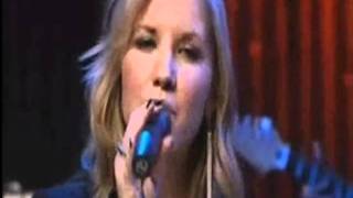 Sugababes - Conversation´s Over (AOL Sessions 2004)