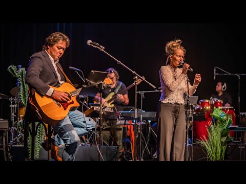 Scars to your beautiful - Marlayne Sahupala