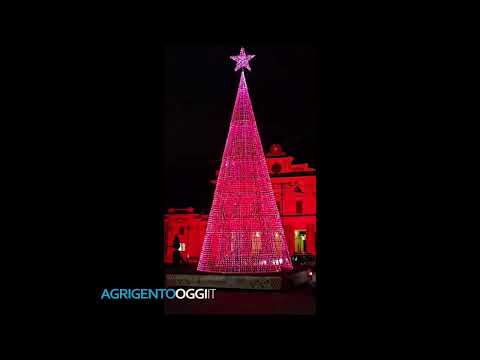 Agrigento, acceso il nuovo albero di Natale in Piazza Stazione