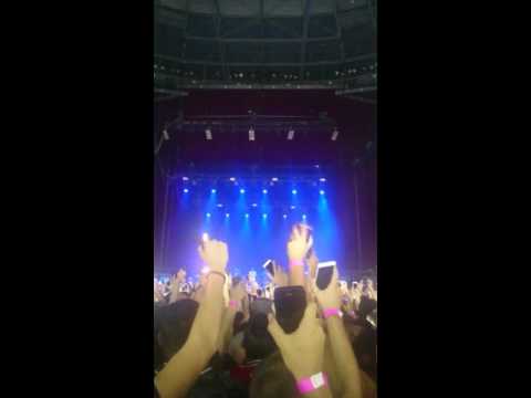 Kendrick Lamar tribute to Phife Dawg, Sydney 23/3/16