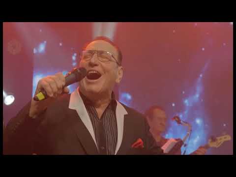 PETRE GEAMBAȘU SHOW BAND - Medley, Concert PIATRA NEAMȚ(Romînia) -  Ian.2022 -  Part  2.