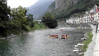 preview picture of video 'Rafting a Valstagna'