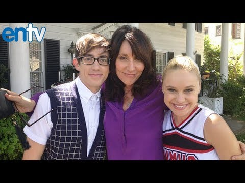 download lagu mp3 mp4 Glee S04E21 Wonder Ful Singles, download mp3 Glee S04E21 Wonder Ful Singles free download mp3, download mp3 Glee S04E21 Wonder Ful Singles