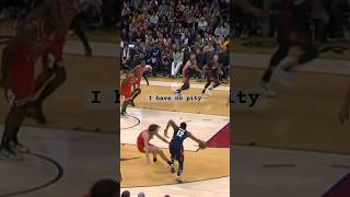 Ankle-Breaker Alert 🚨 Josh Giddey Gets DROPPED by De’Andre Hunter — Hits the Floor!”