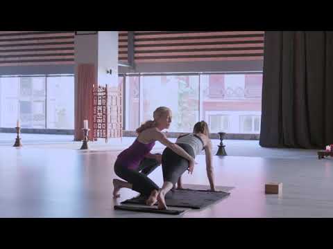 Annie Carpenter, SmartFLOW Yoga - Warrior 3 Prep  I  UDAYA.com