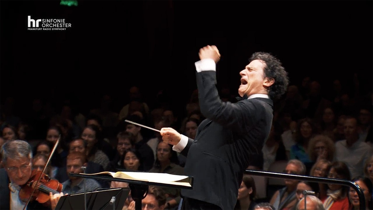 Dvořák: 9. Sinfonie (»Aus der Neuen Welt«) ∙ hr-Sinfonieorchester ∙ Alain Altinoglu