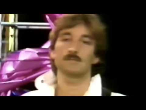 Roger Meno - I Find The Way (Live) incl. Lyrics