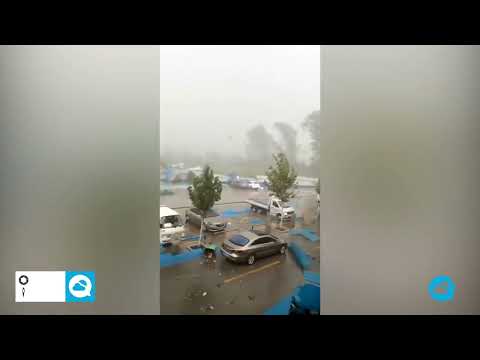 Impressive tornado in Shangqiu, China