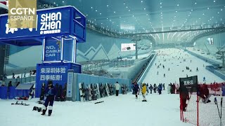 Por dentro del mayor complejo de esquí cubierto del mundo en Shenzhen, en el sur de China