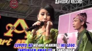 Download lagu Kemedut-Diyah Safira Banyuwangi mp3 Download lagu Kemedut-Diyah Safira Banyuwangi mp3
