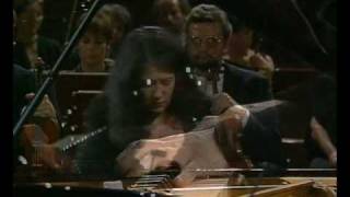 Download lagu Ravel   Piano Concerto In G Major   Argerich Dutoit Orchestre National De France Frankfurt 9 9 1990 mp3