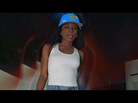 Darlen 02- Sola (Video Oficial )