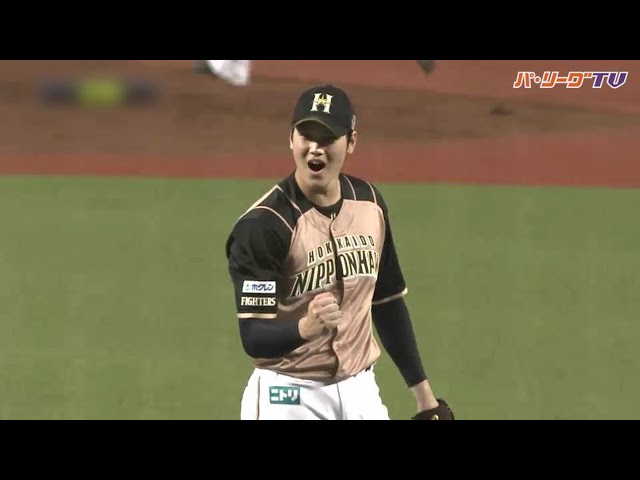 ファイターズ・大谷 1安打15Kで胴上げ投手