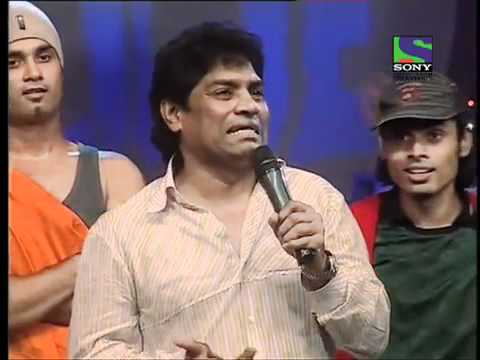 Johnny Lever has the audience in splits with his mimcry