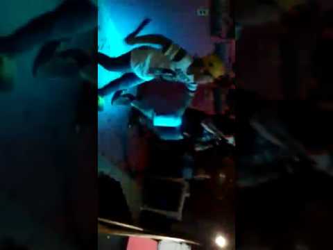 Mc netinho & Mc Neto Na Casa Da Piscina