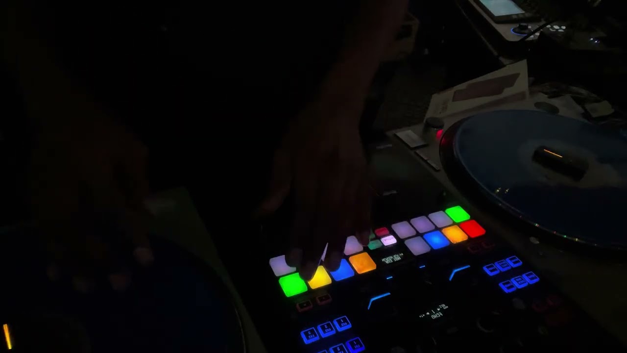 Promotional video thumbnail 1 for Dj L